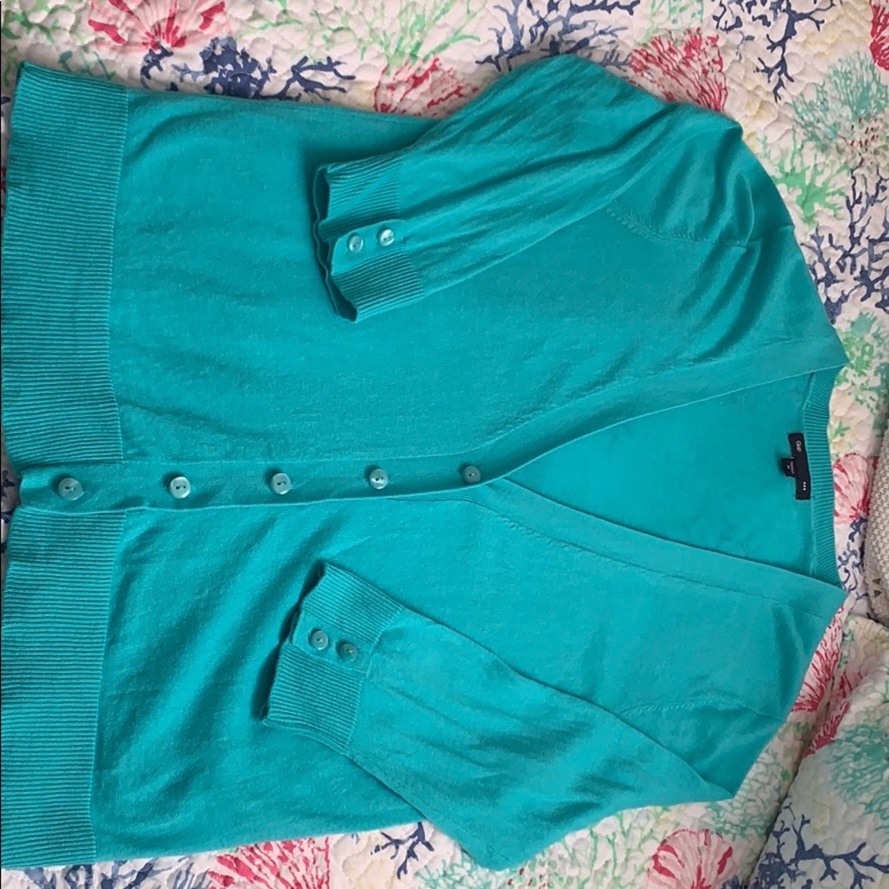 Gap light weight mid sleeve sweater